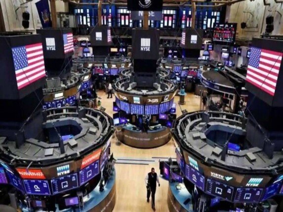 مؤشرات الأسهم الأمريكية تبدأ تعاملاتها على تباين مؤشرات الأسهم الأمريكية تبدأ تعاملاتها على تباين