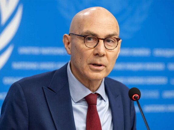 الأمم المتحدة تنتقد قانون الهجرة الأوروبي الجديد وتحذر من انتهاكات لحقوق المهاجرين الأمم المتحدة تنتقد قانون الهجرة الأوروبي الجديد وتحذر من انتهاكات لحقوق المهاجرين
