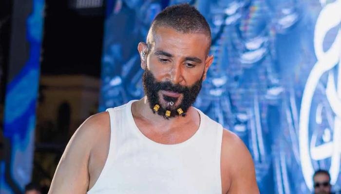 «سامحوني للمرة الألف».. أحمد سعد يقص ضفائره ويعلن نهاية مرحلة الجدل «سامحوني للمرة الألف».. أحمد سعد يقص ضفائره ويعلن نهاية مرحلة الجدل