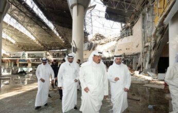 رئيس الوزراء الكويتي يتفقد مبنى الركاب «T1» ويوجه بإصلاح الأضرار الناجمة عن الهجوم الإيراني