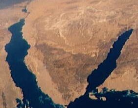 شركات سعودية وإماراتية ومصرية تتنافس على تطوير حقول نفط في مصر