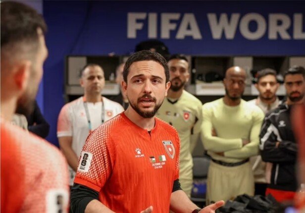 "ما قصرتوا".. أول تعليق من ولي عهد الأردن لـ"النشامى" بعد خسارتهم أمام الجزائر "ما قصرتوا".. أول تعليق من ولي عهد الأردن لـ"النشامى" بعد خسارتهم أمام الجزائر