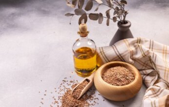 دراسة: مزيج الكركمين وزيت بذور الكتان قد يحد من السمنة ويحسن صحة الكبد