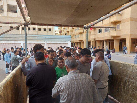 مصر.. انطلاق امتحانات الثانوية العامة 2026 وسط إجراءات أمنية مشددة وتوجيهات مهمة للطلاب مصر.. انطلاق امتحانات الثانوية العامة 2026 وسط إجراءات أمنية مشددة وتوجيهات مهمة للطلاب