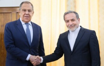 عراقجي ولافروف يبحثان تطورات مذكرة التفاهم بين طهران وواشنطن ويؤكدان أهمية دعمها دولياً