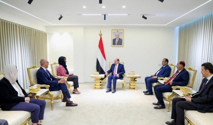 رئيس وزراء اليمن: حشد مزيد من الدعم الدولي لتمويل خطة الاستجابة الإنسانية رئيس وزراء اليمن: حشد مزيد من الدعم الدولي لتمويل خطة الاستجابة الإنسانية