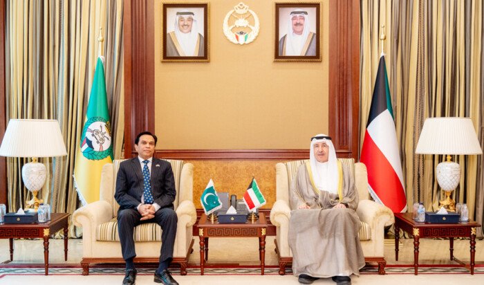 الكويت.. رئيس الحرس الوطني يبحث مع سفير باكستان موضوعات مشتركة الكويت.. رئيس الحرس الوطني يبحث مع سفير باكستان موضوعات مشتركة