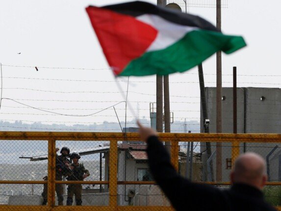 نادي الأسير الفلسطيني يعلن ارتفاع عدد الأسيرات إلى 89 داخل سجون الاحتلال الإسرائيلي نادي الأسير الفلسطيني يعلن ارتفاع عدد الأسيرات إلى 89 داخل سجون الاحتلال الإسرائيلي