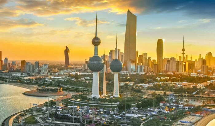 طقس الكويت المتوقع اليوم الأحد.. شديد الحرارة ورطب نهاراً مائل للحرارة ليلاً طقس الكويت المتوقع اليوم الأحد.. شديد الحرارة ورطب نهاراً مائل للحرارة ليلاً