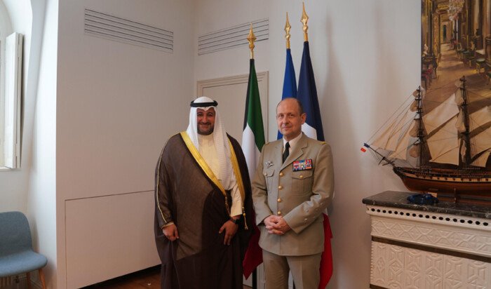 مباحثات كويتية فرنسية لتطوير التعاون الدفاعي وتعزيز الشراكة العسكرية مباحثات كويتية فرنسية لتطوير التعاون الدفاعي وتعزيز الشراكة العسكرية