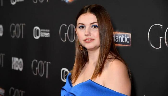 نجمة «Game of Thrones» تروي كابوسًا نفسيًا غيّر حياتها: كنت أصدق أوهامًا مرعبة نجمة «Game of Thrones» تروي كابوسًا نفسيًا غيّر حياتها: كنت أصدق أوهامًا مرعبة