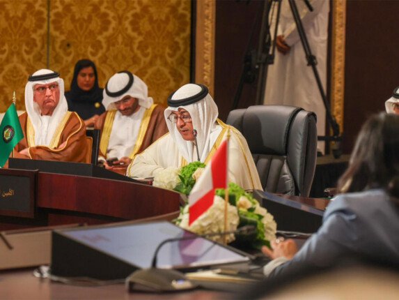 جاسم البديوي: الاعتداءات الإيرانية المستمرة انتهاك صارخ لسيادة دول الخليج ومبادئ حسن الجوار جاسم البديوي: الاعتداءات الإيرانية المستمرة انتهاك صارخ لسيادة دول الخليج ومبادئ حسن الجوار