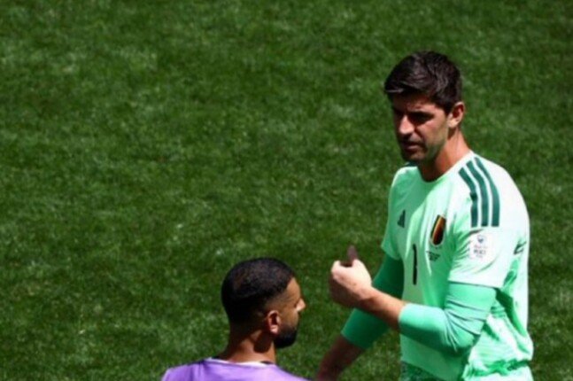 حارس مرمي نادي كبير يلمح للاعتزال بعد مونديال 2026