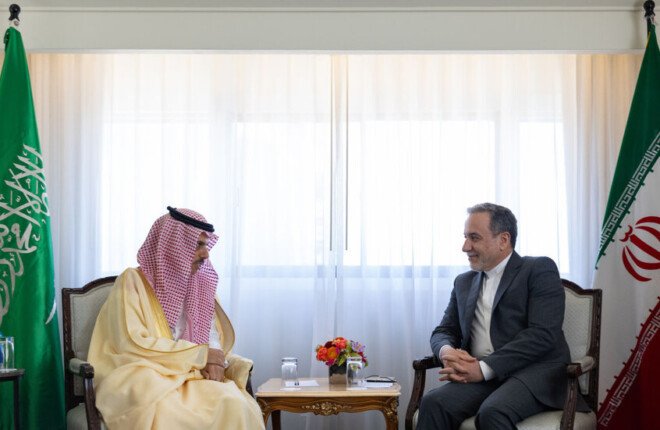 السعودية تتطلع لأن يسهم الاتفاق الأمريكي الإيراني في تحقيق سلام دائم.. وتؤكد دعمها لترسيخ الاستقرار الإقليمي السعودية تتطلع لأن يسهم الاتفاق الأمريكي الإيراني في تحقيق سلام دائم.. وتؤكد دعمها لترسيخ الاستقرار الإقليمي