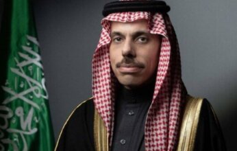 وزير الخارجية السعودي يبحث مع نظيريه المصري والنمساوي تطورات المنطقة والجهود المبذولة لوقف التصعيد
