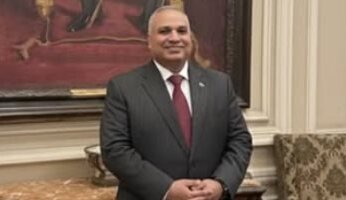 خبير اقتصادي: تخارج الدولة من بعض القطاعات يعزز دور القطاع الخاص ويدعم النمو الاقتصادي في مصر