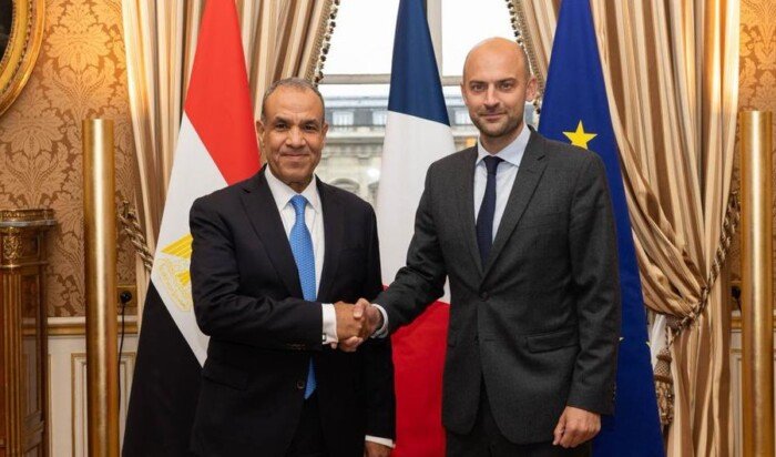 وزير الخارجية المصري يبحث مع نظيره الفرنسي خفض التصعيد في المنطقة.. تفاصيل اللقاء وزير الخارجية المصري يبحث مع نظيره الفرنسي خفض التصعيد في المنطقة.. تفاصيل اللقاء