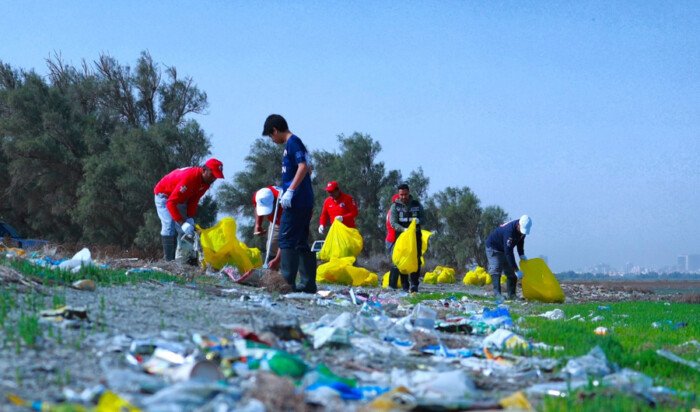 فريق الغوص الكويتي يدعو لضرورة تحرك وطني ومجتمعي شامل للحد من تدفق النفايات البلاستيكية فريق الغوص الكويتي يدعو لضرورة تحرك وطني ومجتمعي شامل للحد من تدفق النفايات البلاستيكية