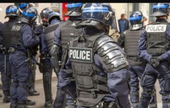 هجوم بسكين يسفر عن 3 إصابات في فرنسا والشرطة تعتقل المشتبه به