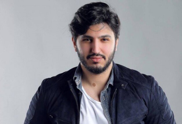 إلغاء حفل محمد فضل شاكر في بيروت بعد أزمة صحية لوالده فضل شاكر إلغاء حفل محمد فضل شاكر في بيروت بعد أزمة صحية لوالده فضل شاكر