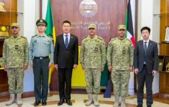 الكويت.. وكيل الحرس الوطني يبحث مع سفير الصين موضوعات مشتركة
