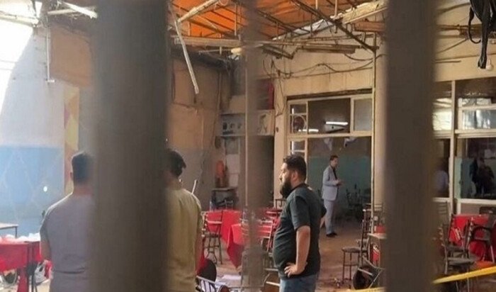 ارتفاع ضحايا تفجير مقهى بدمشق إلى 10 قتلى و21 مصابًا.. والتحقيقات تتواصل لكشف منفذي الهجوم ارتفاع ضحايا تفجير مقهى بدمشق إلى 10 قتلى و21 مصابًا.. والتحقيقات تتواصل لكشف منفذي الهجوم