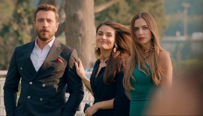 الحلقة 19 من «حب ع ورق».. سرقة التصاميم تقلب الأحداث وتضع لين في مواجهة مصيرية مع أوس الحلقة 19 من «حب ع ورق».. سرقة التصاميم تقلب الأحداث وتضع لين في مواجهة مصيرية مع أوس