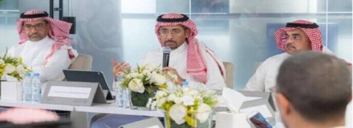 السعودية تبحث توطين صناعة الطائرات المروحية بالشراكة مع "Airbus" السعودية تبحث توطين صناعة الطائرات المروحية بالشراكة مع "Airbus"