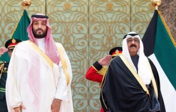 أمير الكويت وولي العهد السعودي يبحثان هاتفيا تطورات الأوضاع في المنطقة