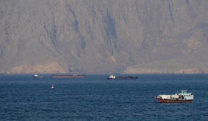 «أكسيوس»: إيران وعُمان تبحثان إصدار إعلان مشترك لضمان حرية الملاحة في مضيق هرمز «أكسيوس»: إيران وعُمان تبحثان إصدار إعلان مشترك لضمان حرية الملاحة في مضيق هرمز