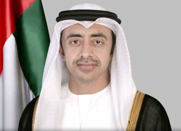 اتصالات مكثفة لوزير الخارجية الإماراتي مع نظرائه لبحث تطورات المنطقة اتصالات مكثفة لوزير الخارجية الإماراتي مع نظرائه لبحث تطورات المنطقة