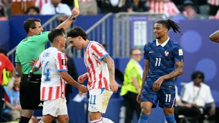 "الفيفا" يصدم منتخب فرنسا قبل مواجهة المغرب "الفيفا" يصدم منتخب فرنسا قبل مواجهة المغرب
