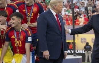 فيفا يستبعد ترامب من الصورة الرسمية لتتويج إسبانيا بكأس العالم