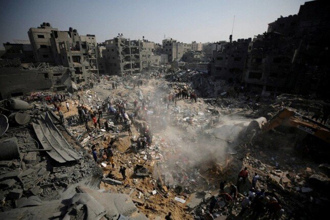 استشهاد 6 فلسطينيين في قصف للاحتلال الإسرائيلي على شمال قطاع غزة استشهاد 6 فلسطينيين في قصف للاحتلال الإسرائيلي على شمال قطاع غزة