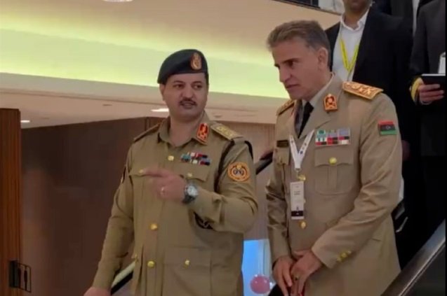 أول اجتماع داخل ليبيا.. خالد حفتر والنمروش يبحثان في سرت استكمال جهود توحيد المؤسسة العسكرية أول اجتماع داخل ليبيا.. خالد حفتر والنمروش يبحثان في سرت استكمال جهود توحيد المؤسسة العسكرية