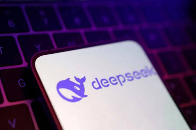 «ديب سيك» تشعل حرب أسعار الذكاء الاصطناعي.. نموذج صيني منخفض التكلفة يضغط على عمالقة أمريكا «ديب سيك» تشعل حرب أسعار الذكاء الاصطناعي.. نموذج صيني منخفض التكلفة يضغط على عمالقة أمريكا