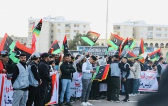 ليبيا.. هدوء نسبي في طرابلس بعد احتجاجات واسعة وسط استمرار دعوات التصعيد