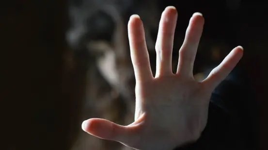 جريمة صادمة: اتهام مُسن ألماني بارتكاب 22 جريمة اغتصاب والتحقيقات تكشف 58 حالة محتملة جريمة صادمة: اتهام مُسن ألماني بارتكاب 22 جريمة اغتصاب والتحقيقات تكشف 58 حالة محتملة