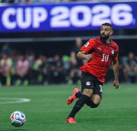 أول تعليق لـ "صلاح" بعد عودة بعثة منتخب مصر أول تعليق لـ "صلاح" بعد عودة بعثة منتخب مصر