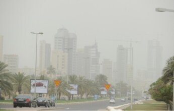 «الأرصاد» الكويتية: رياح مثيرة للغبار وطقس شديد الحرارة حتى نهاية الأسبوع