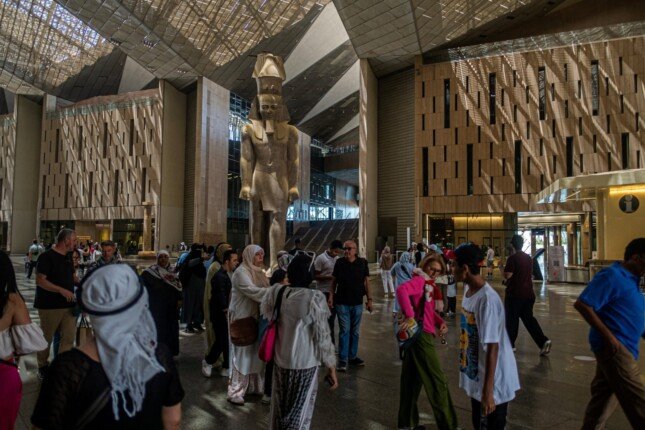 المتحف المصري الكبير يستقبل أكثر من 3 ملايين زائر منذ افتتاحه المتحف المصري الكبير يستقبل أكثر من 3 ملايين زائر منذ افتتاحه