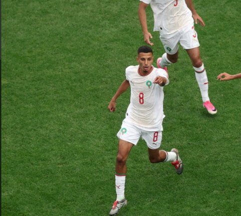 فرحة عارمة في المغرب بعد التأهل التاريخي إلى ربع نهائي كأس العالم فرحة عارمة في المغرب بعد التأهل التاريخي إلى ربع نهائي كأس العالم