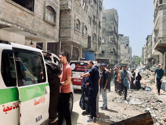 استشهاد 4 فلسطينيين في غارات إسرائيلية على غزة وإطلاق نار قرب القدس