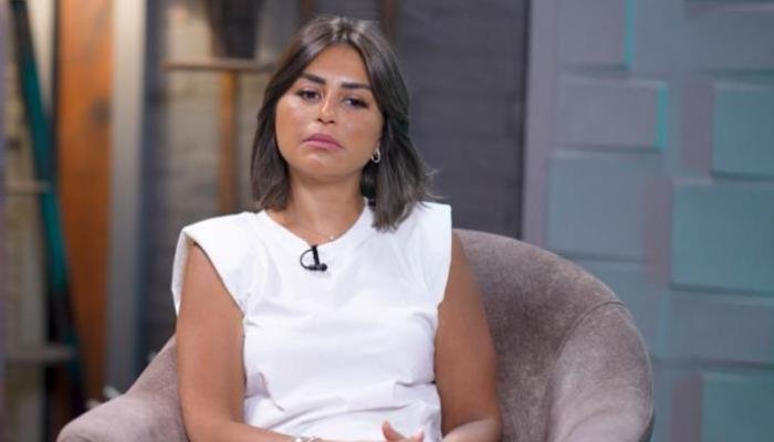 منة فضالي توضح حقيقة انسحابها من «عيلة تعمل عمايل»: هذا ما حدث داخل موقع التصوير منة فضالي توضح حقيقة انسحابها من «عيلة تعمل عمايل»: هذا ما حدث داخل موقع التصوير
