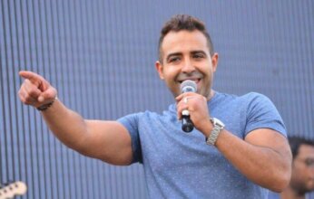 محمد عدوية يعيد إحياء تراث والده بأداء جديد لموال "يا قلبي صبرك"