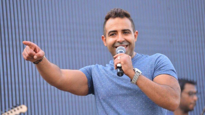 محمد عدوية يعيد إحياء تراث والده بأداء جديد لموال "يا قلبي صبرك" محمد عدوية يعيد إحياء تراث والده بأداء جديد لموال "يا قلبي صبرك"