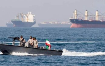 الحرس الثوري الإيراني يعلن إغلاق مضيق هرمز حتى إشعار آخر