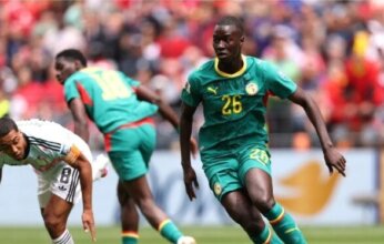 لاعب بارز بمنتخب السنغال يرفض ارتداء قميص منتخب بلاده