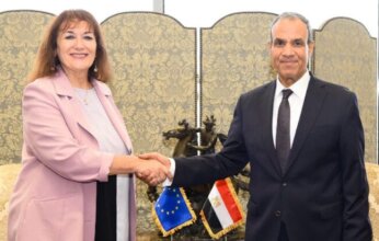 مصر تؤكد ضرورة إعادة تركيز الجهود الدولية على القضية الفلسطينية خلال مباحثات مع الاتحاد الأوروبي