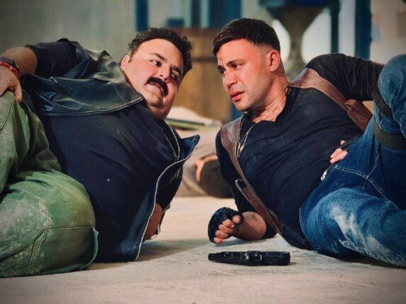 عرض فيلم صقر وكناريا فى 24 دولة فى أوروبا وآسيا يوم 9 يوليو الجارى عرض فيلم صقر وكناريا فى 24 دولة فى أوروبا وآسيا يوم 9 يوليو الجارى